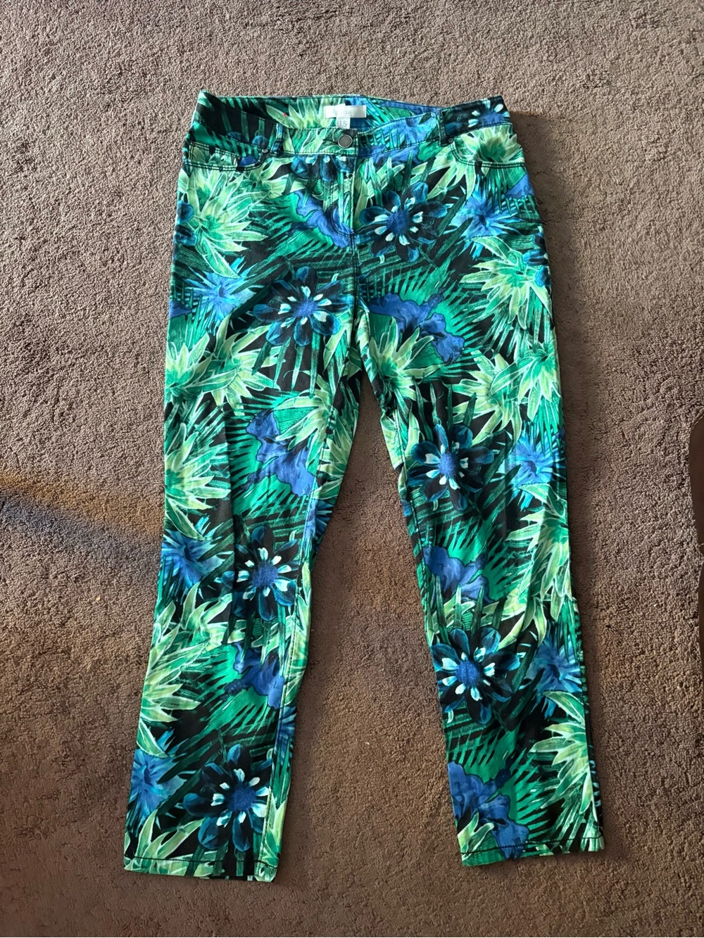 Chico's Green & Blue Tropical Print Capri Pants